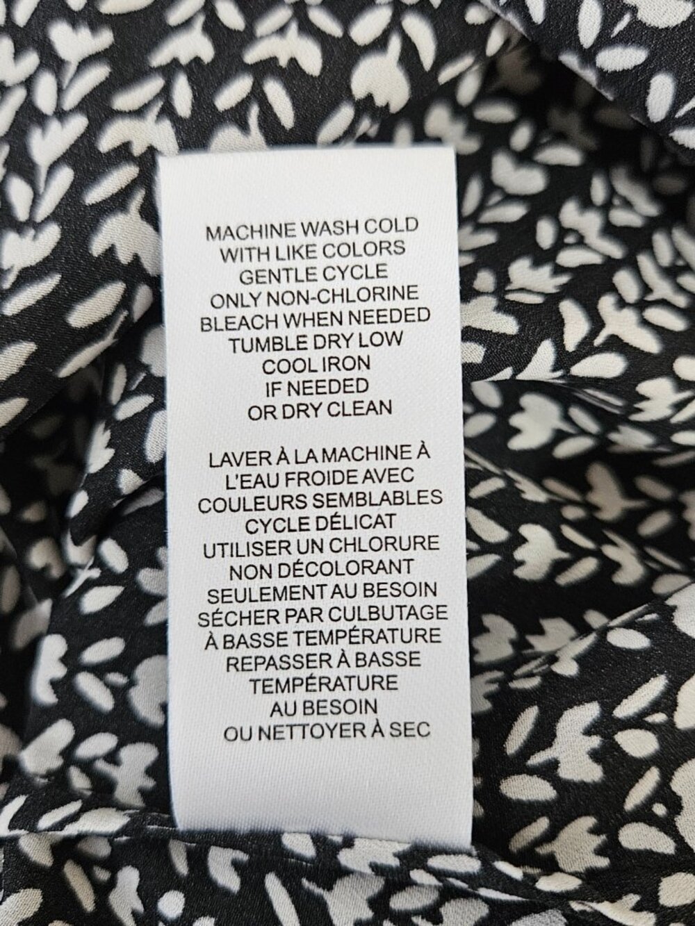 Tahari Short Sleeve Button Down Blouse - Picture 8 of 10